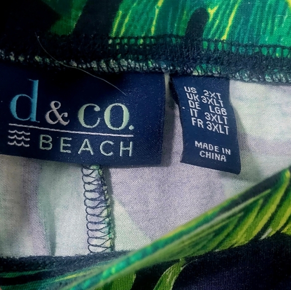 D & Co Beach, Gorgeous & Vibrant, Pull-On Wide Leg with side slits. 2XT - Picture 10 of 11